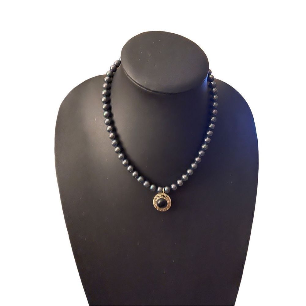 C*h*a*n*e*l Choker 